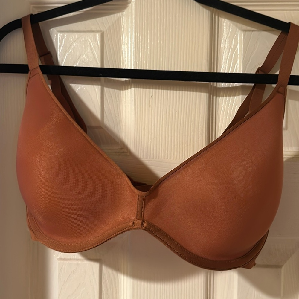Skims Scoop Bra